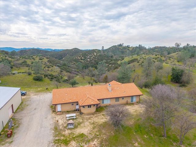 3151 Parkhill, Santa Margarita, CA 93453