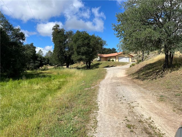 3151 Parkhill, Santa Margarita, CA 93453