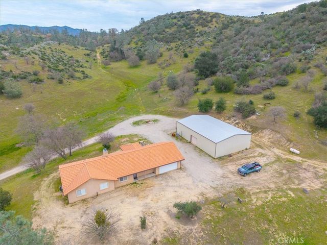 3151 Parkhill, Santa Margarita, CA 93453