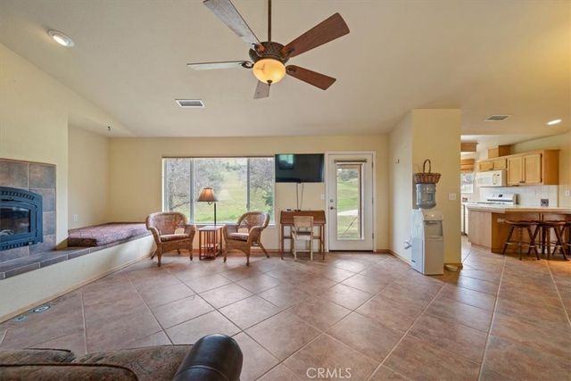 3151 Parkhill, Santa Margarita, CA 93453