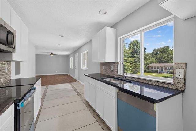 8206 Ohio Avenue, Kansas City, KS 66112