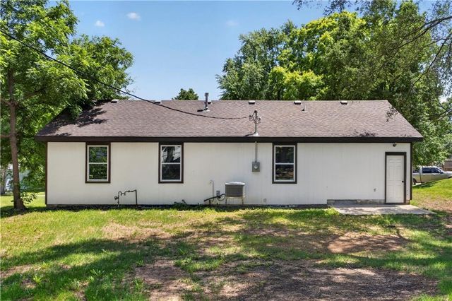 8206 Ohio Avenue, Kansas City, KS 66112