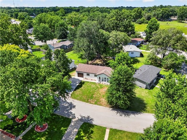8206 Ohio Avenue, Kansas City, KS 66112