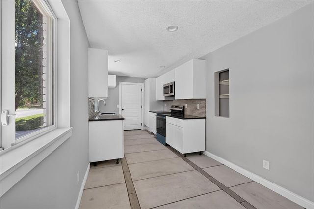 8206 Ohio Avenue, Kansas City, KS 66112