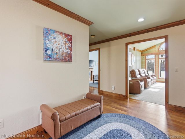 4009 Dabish Drive, Lake Orion Village, MI 48362