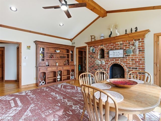 4009 Dabish Drive, Lake Orion Village, MI 48362