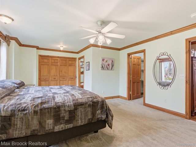 4009 Dabish Drive, Lake Orion Village, MI 48362