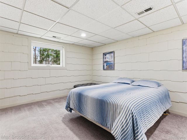 4009 Dabish Drive, Lake Orion Village, MI 48362