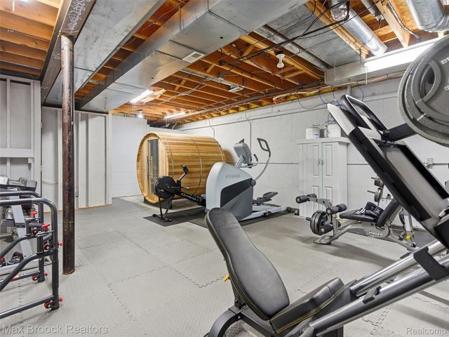 4009 Dabish Drive, Lake Orion Village, MI 48362