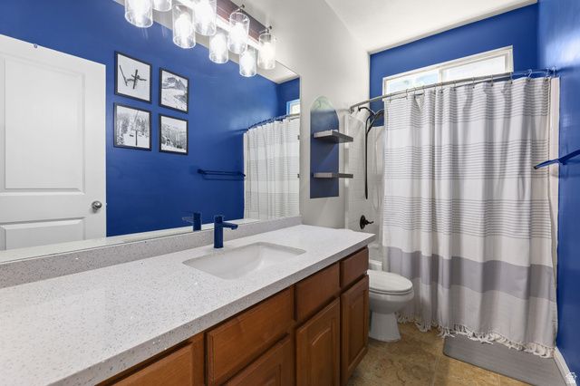 1077 N BELLINGHAM CT, North Salt Lake, UT 84054