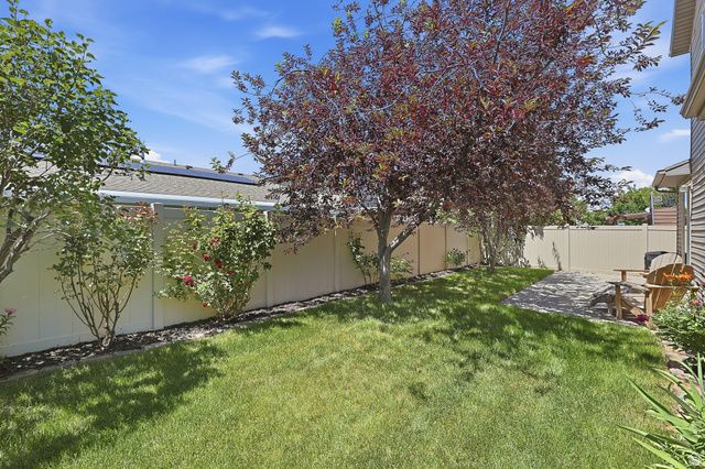 1077 N BELLINGHAM CT, North Salt Lake, UT 84054