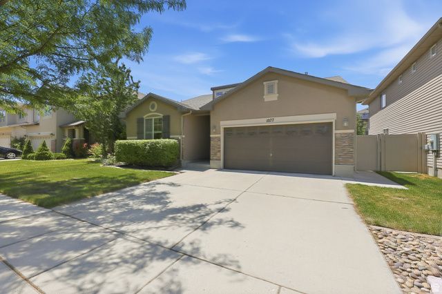 1077 N BELLINGHAM CT, North Salt Lake, UT 84054
