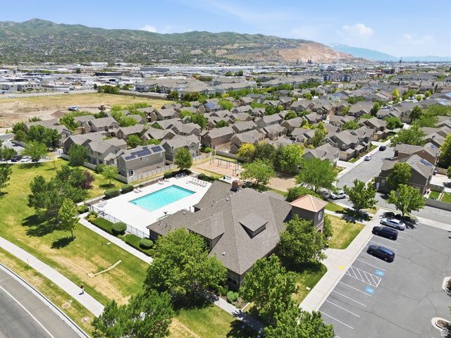 1077 N BELLINGHAM CT, North Salt Lake, UT 84054