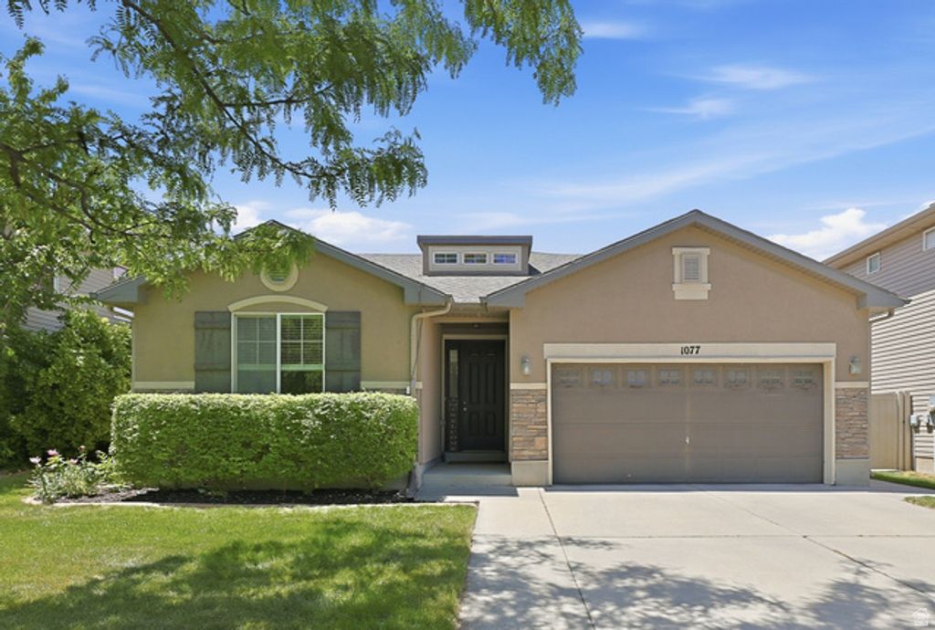1077 N BELLINGHAM CT, North Salt Lake, UT 84054