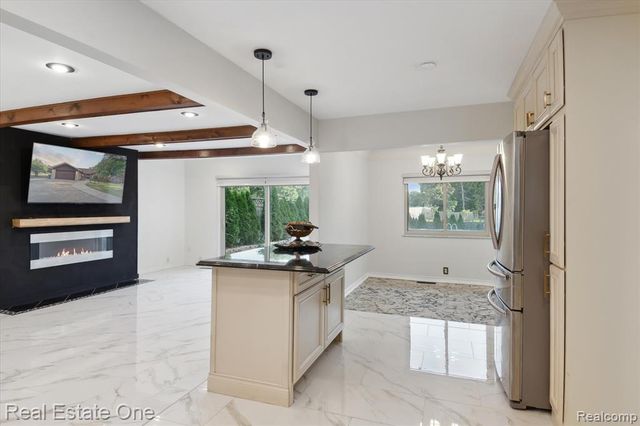 23944 Fordson Drive, Dearborn, MI 48124