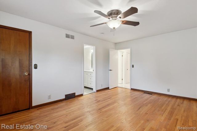 23944 Fordson Drive, Dearborn, MI 48124