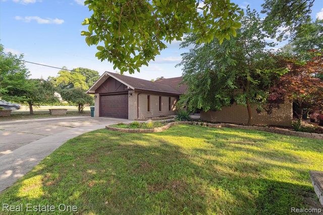 23944 Fordson Drive, Dearborn, MI 48124