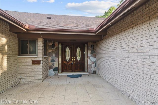 23944 Fordson Drive, Dearborn, MI 48124
