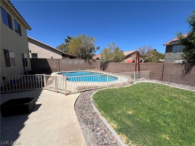 196 Golden Crown Avenue, Henderson, NV 89002