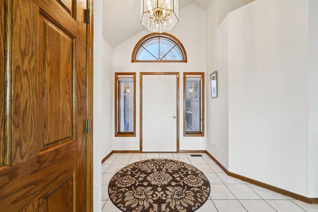 2701 Ashley Terrace, New Brighton, MN 55112