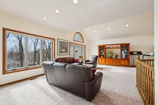 2701 Ashley Terrace, New Brighton, MN 55112