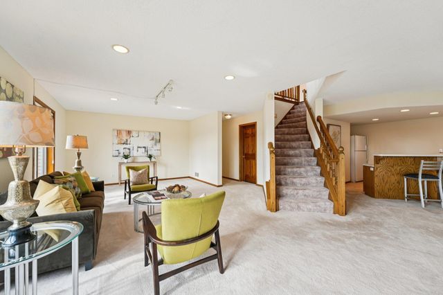 2701 Ashley Terrace, New Brighton, MN 55112