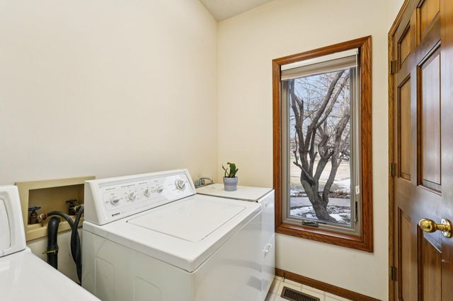 2701 Ashley Terrace, New Brighton, MN 55112