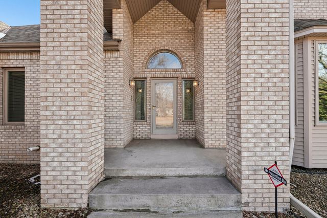 2701 Ashley Terrace, New Brighton, MN 55112