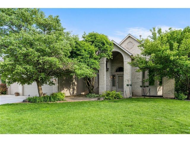 2701 Ashley Terrace, New Brighton, MN 55112