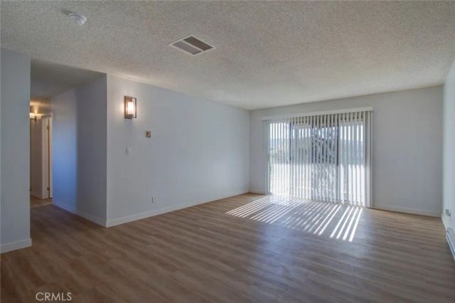 6998 Lennox Avenue, Yucca Valley, CA 92284