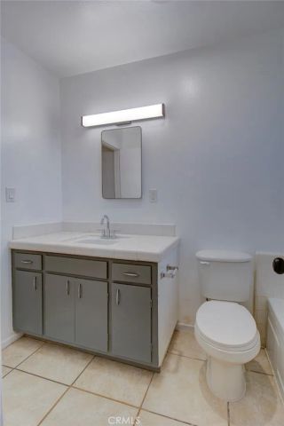 6998 Lennox Avenue, Yucca Valley, CA 92284