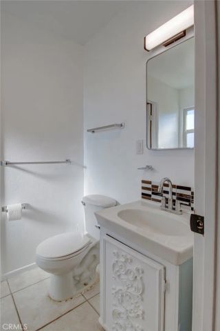 6998 Lennox Avenue, Yucca Valley, CA 92284