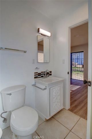 6998 Lennox Avenue, Yucca Valley, CA 92284