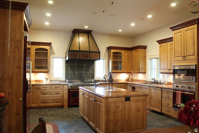 11423 S S POLO CLUB CT CT, South Jordan, UT 84095