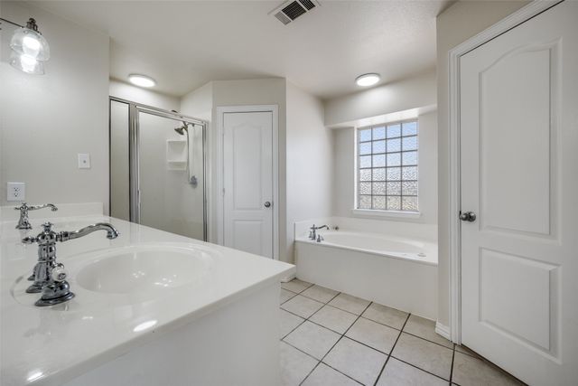 1149 Serendipity Circle, Sanger, TX 76266