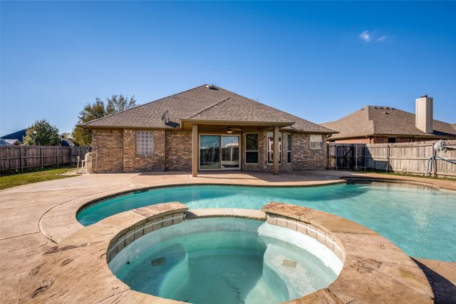 1149 Serendipity Circle, Sanger, TX 76266