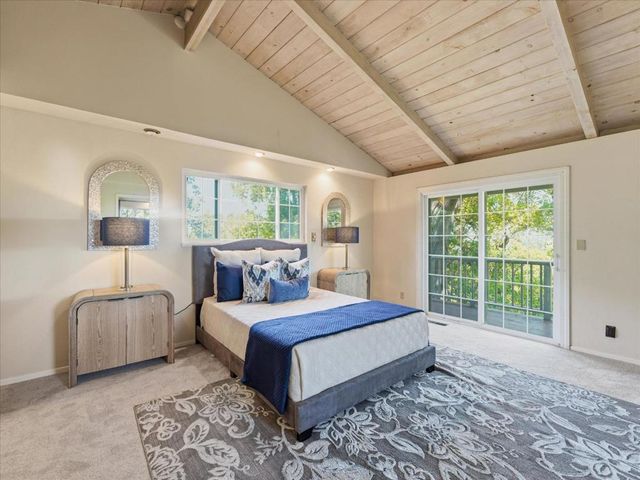 624 Oakridge Drive, Los Altos, CA 94024