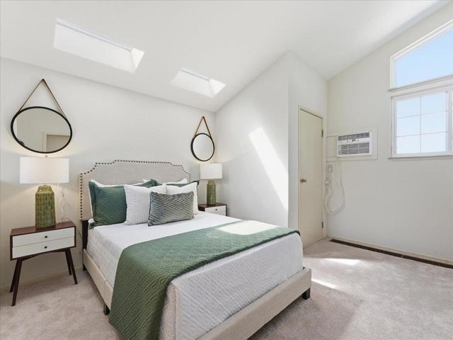 624 Oakridge Drive, Los Altos, CA 94024