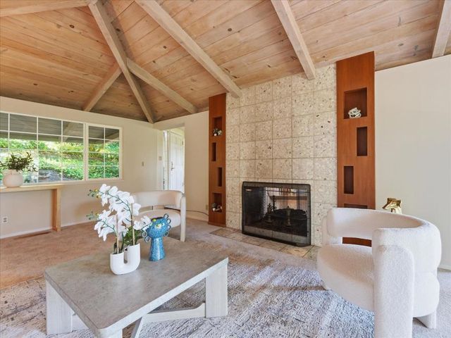 624 Oakridge Drive, Los Altos, CA 94024