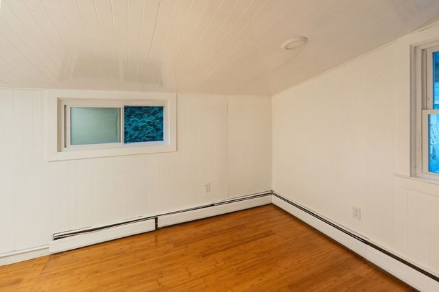 5 Wampanoag Dr, Fairhaven, MA 02719