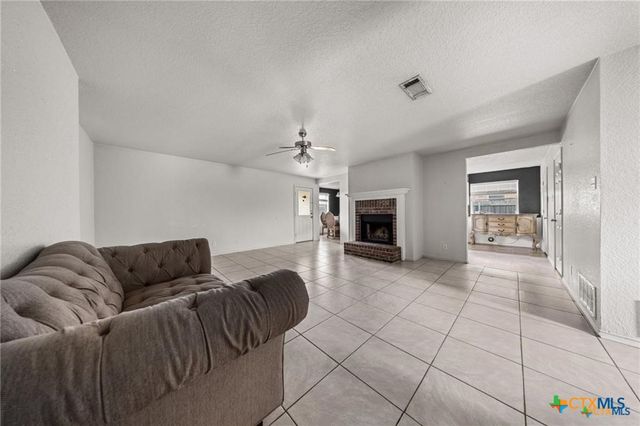 3810 John Haedge Drive, Killeen, TX 76549