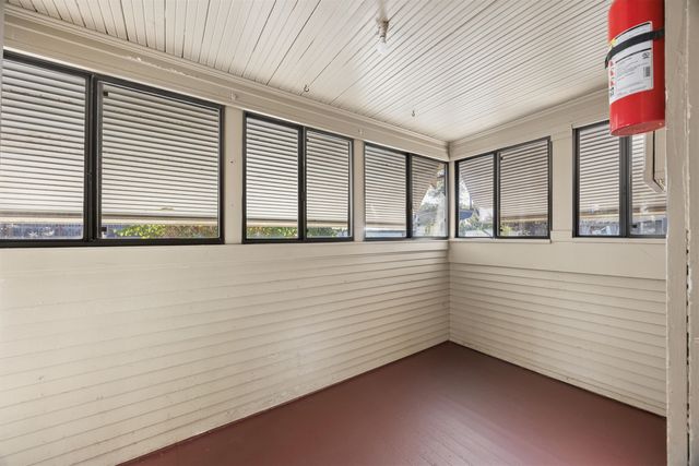 1117 W Carlisle Ave, Spokane, WA 99205