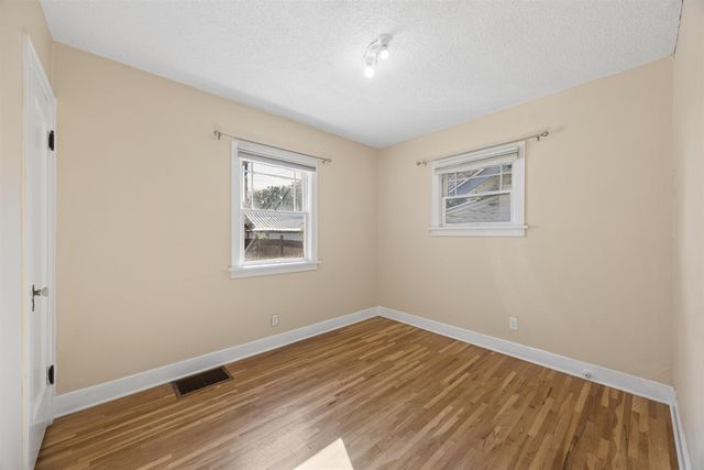 1117 W Carlisle Ave, Spokane, WA 99205