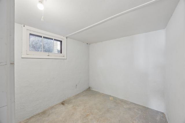 1117 W Carlisle Ave, Spokane, WA 99205