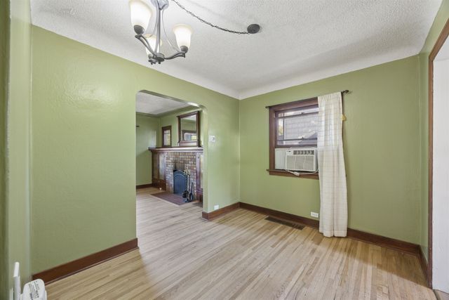 1117 W Carlisle Ave, Spokane, WA 99205