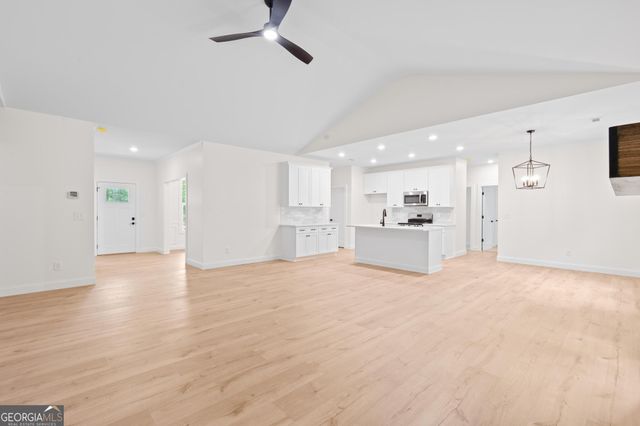 498 Martin Mill Road, Moreland, GA 30259