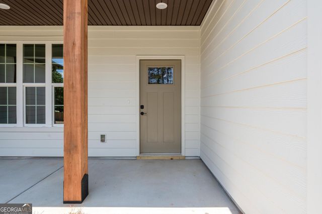 498 Martin Mill Road, Moreland, GA 30259