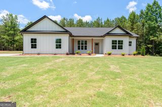 498 Martin Mill Road, Moreland, GA 30259