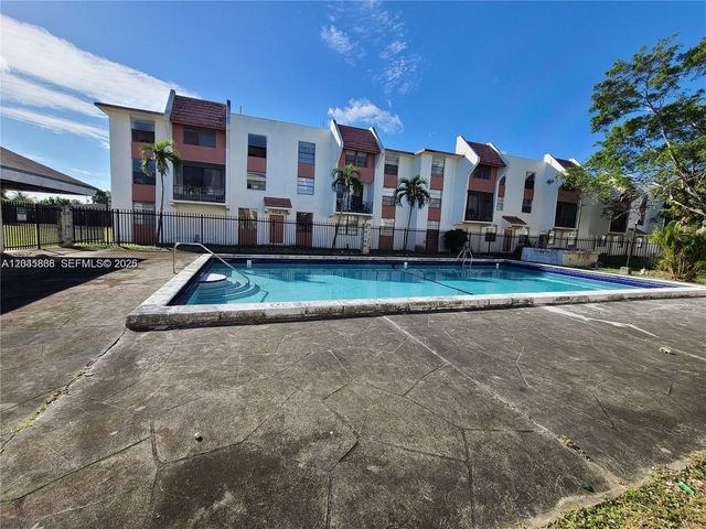 1750 NW 55th Ave 103, Lauderhill, FL 33313