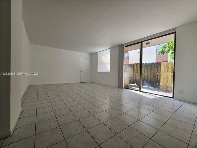1750 NW 55th Ave 103, Lauderhill, FL 33313